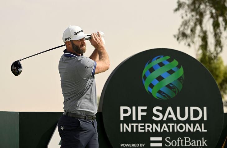 LIV Golf inició movimientos estratégicos para captar capital después de que el Fondo de Inversión Pública (PIF) de Arabia Saudí anunciase que cesará su apoyo económico a fines de este año. 