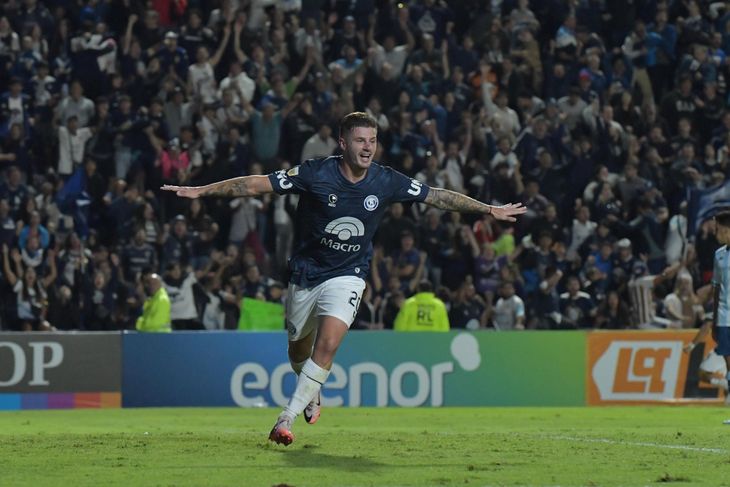 Independiente Rivadavia, uno de los candidatos a quedarse con el torneo.