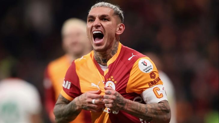 Lucas Torreira es una de las máximas figuras del Galatasaray y viene de conquistar otro título local.