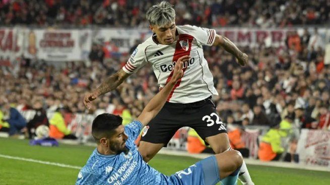 Un River sin ideas pierde con Atlético Tucumán en el Monumental.