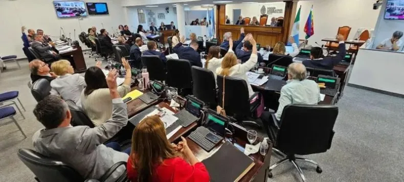 El día «C»: el gobierno provincial juega fuerte para que el crédito se apruebe