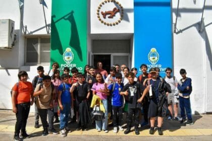 El Poder Legislativo y la Escuela: instituciones educativas del interior provincial visitaron el recinto de Sesiones