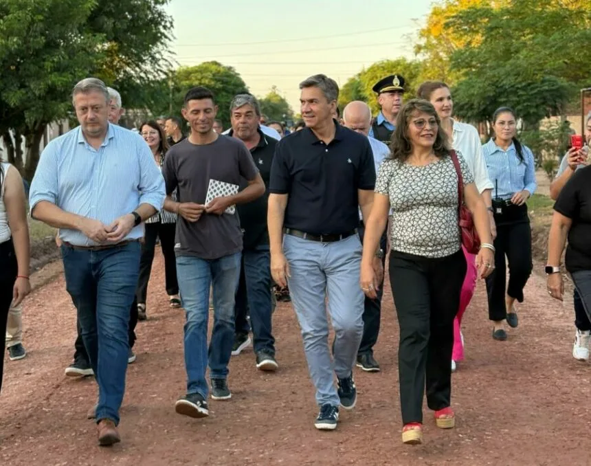 El gobernador Zdero acompañó el aniversario 90 de Taco Pozo