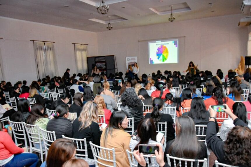 El Municipio continúa con el curso de «Educación Emocional en las Escuelas: Construyendo Bien-Estar»
