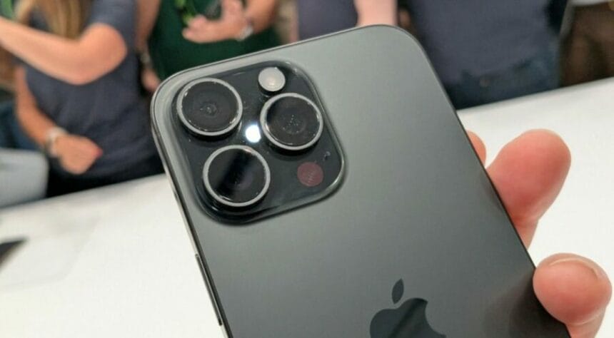 Baja de precio de los celulares: cuánto costará el último modelo de iPhone