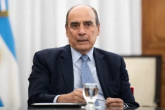 El Gobierno busca reducir a dos años la prescripción para que los ahorristas blanqueen sus dólares