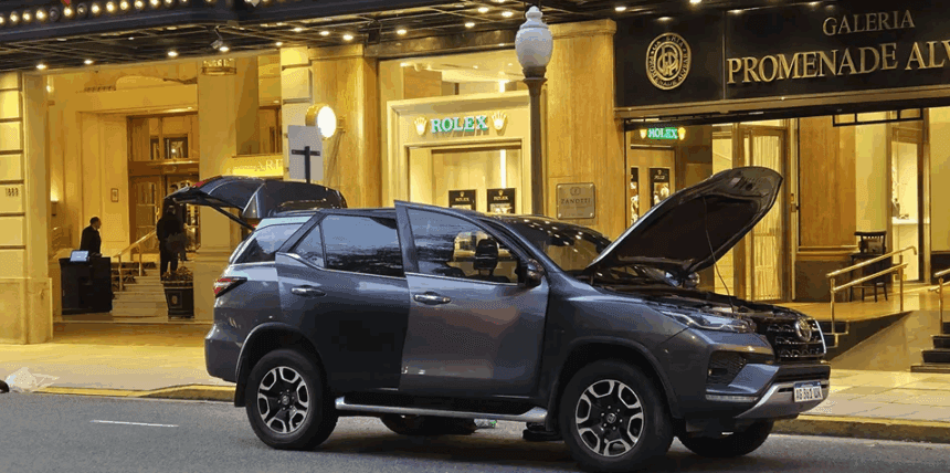 Pidió la suite presidencial de un lujoso hotel porteño, se la negaron y dijo que tenía 4 kilos de explosivos