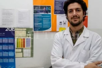 «Al chico lo estamos entrenando para volverse adicto»: advierten sobre los riesgos del uso temprano de teléfonos