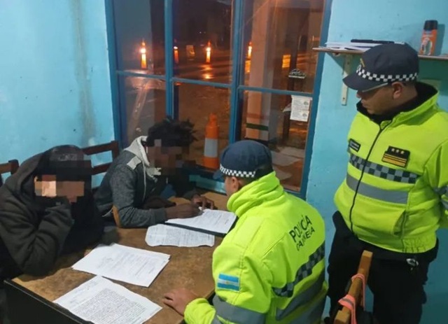 CHACO: Control En El Puente Libertad: Detectan A Dos Ciudadanos Colombianos Con Ingreso Ilegal