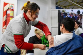 Campaña Provincial: Hoy Se Instaló Una Posta De Vacunación En La Farmacia Del Insssep