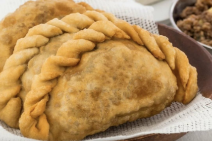 Empanadas Tucumanas: ¡Sabores del Norte Argentino!