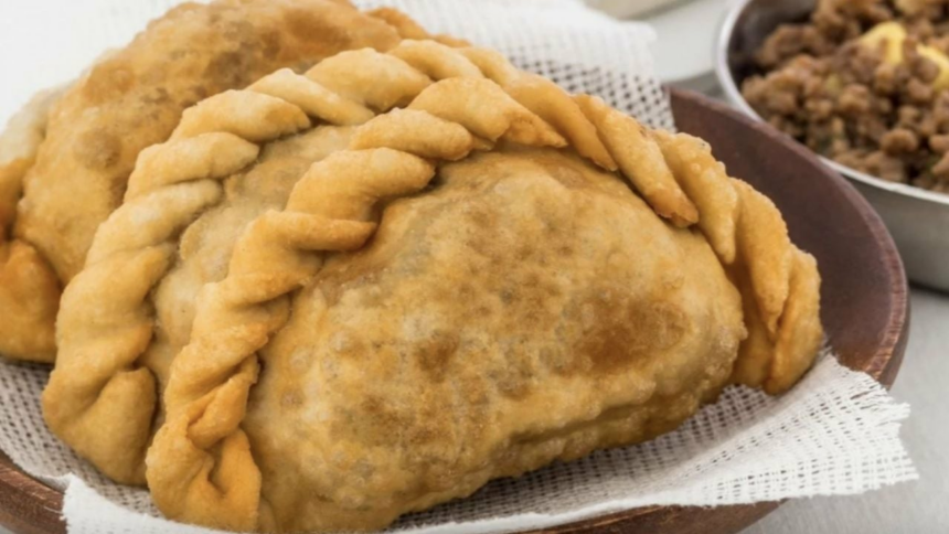 Empanadas Tucumanas: ¡Sabores del Norte Argentino!