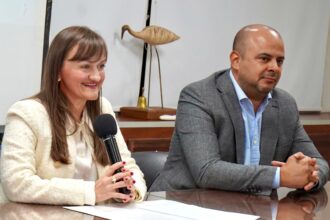 La Vicegobernadora Schneider Acompañó El Aniversario 74 De La Fechaco