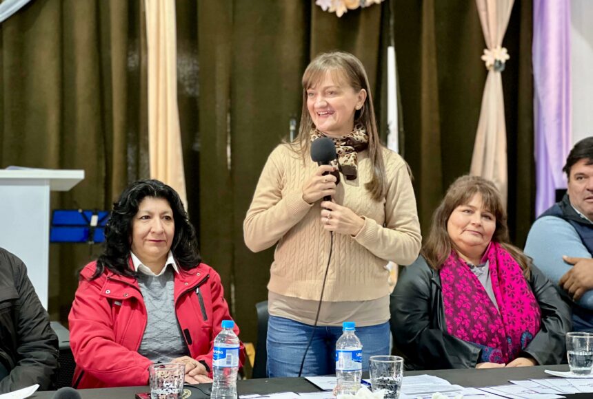 Villa Berthet: La Vicegobernadora Schneider Lidera Acciones Preventivas A Través Del Programa “fortaleza” Villa Berthet: La Vicegobernadora Schneider Lidera Acciones Preventivas A Través Del Programa “fortaleza”