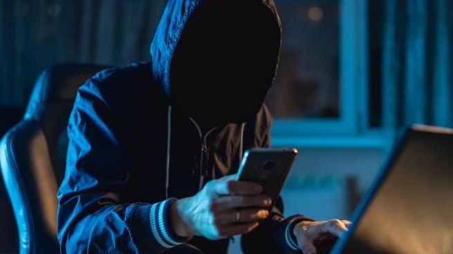 Alerta por nueva estafa virtual: simulan alertas bancarias y vacían cuentas con una simple notificación