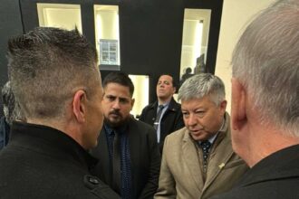 Buenos Aires: El Ministro Matkovich Participó Del Acto Homenaje A Las Víctimas Del  Atentado A La Amia