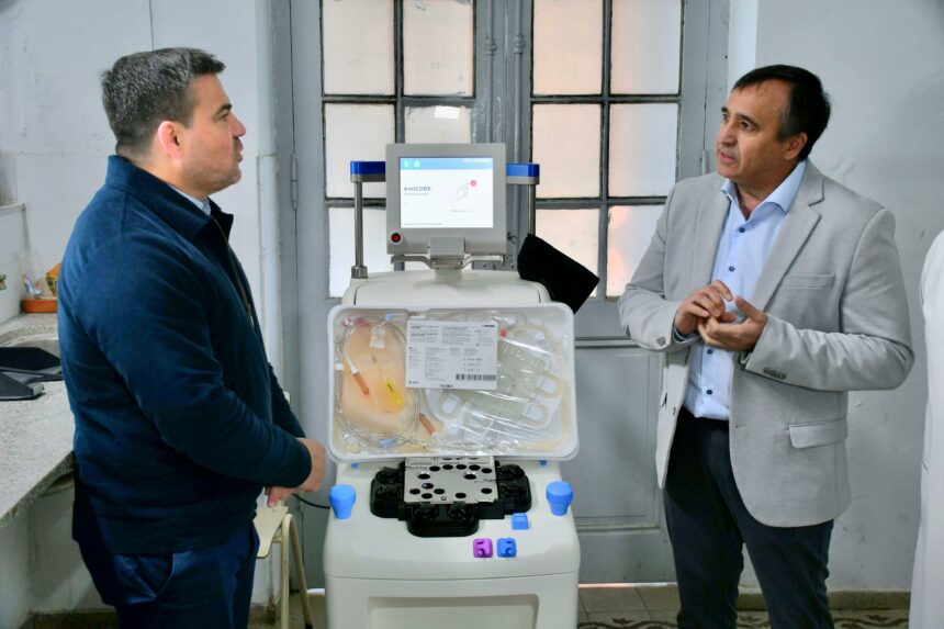 Hospital Perrando: El Ministro Rodríguez Destacó El Salto De Calidad Con El Nuevo Equipo De Extracción De Plaquetas