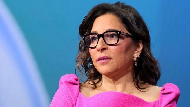 Renuncia la CEO de X tras el escándalo con la IA de la plataforma