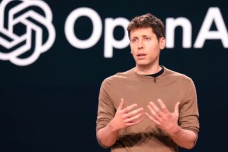 Sam Altman anticipa un futuro dominado por la Inteligencia Artificial en el trabajo y plantea advertencias clave