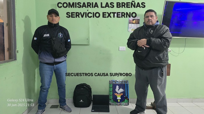 LAS BREÑAS: Recuperan Una Notebook Robada Y Secuestran Una Moto Abandonada De Dudosa Procedencia