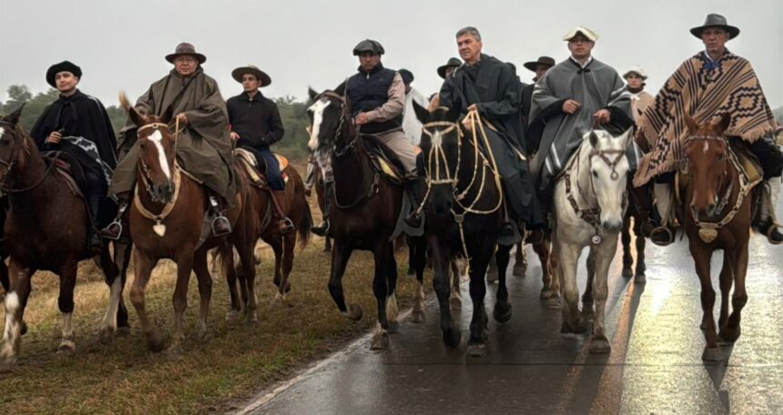 CHACO:  Matkovich  Felicitó El Trabajo De Los Efectivos Policiales Durante La Cabalgata De La Fe