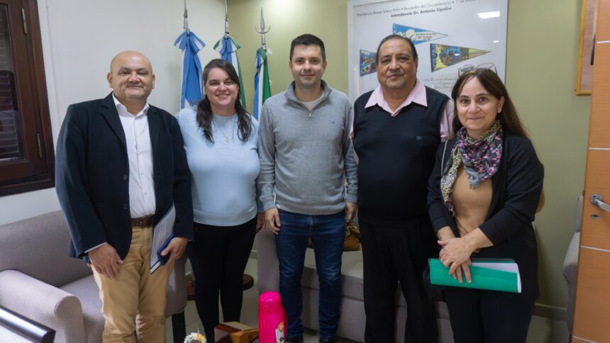 El intendente Bruno Cipolini recibió a las nuevas autoridades de la Federación de Colectividades Extranjeras
