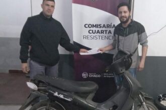 RESISTENCIA:   Robaron Una Moto Tras Un Choque, Huyeron Y La Abandonaron Al Notar A Los Agentes