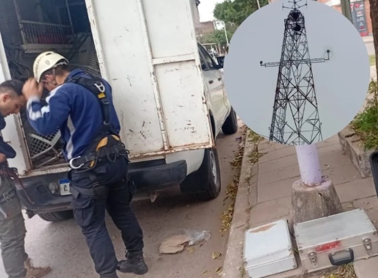 RESISTENCIA: Un Hombre Se Subió A Una Antena Y Amenazó Con Arrojarse Por Conflictos Familiares