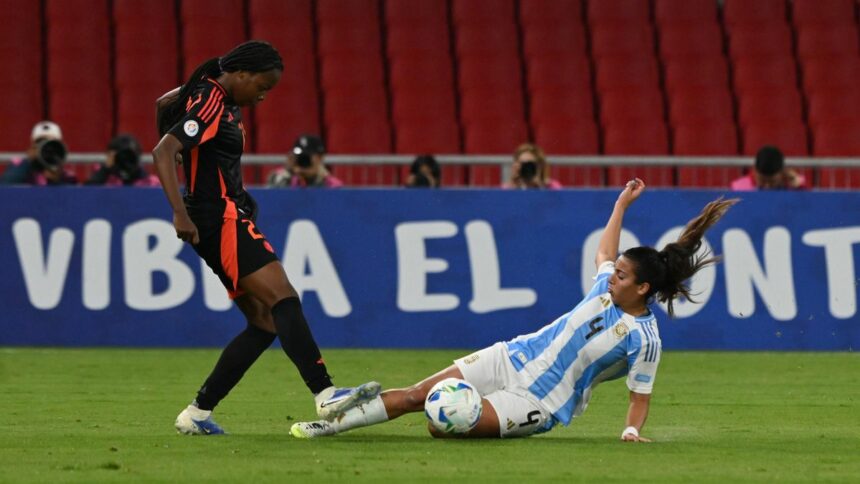 La Selección femenina cayó ante Colombia y quedó en la puerta de la final de la Copa América
