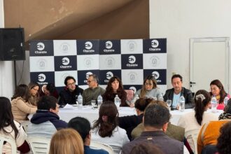 Charata: Concejales se reunieron con padres y egresados para promover recepciones sin alcohol