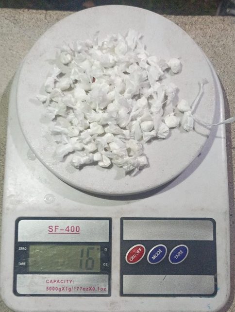 RESISTENCIA: Cayó Un Joven Que Vendía Droga En Una Plaza Del Barrio 120 Viviendas