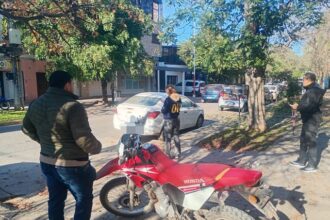 RESISTENCIA: Detuvieron A Dos Hombres Vinculados A Un Robo A Mano Armada Y Secuestraron Vehículo Utilizado Para Huir