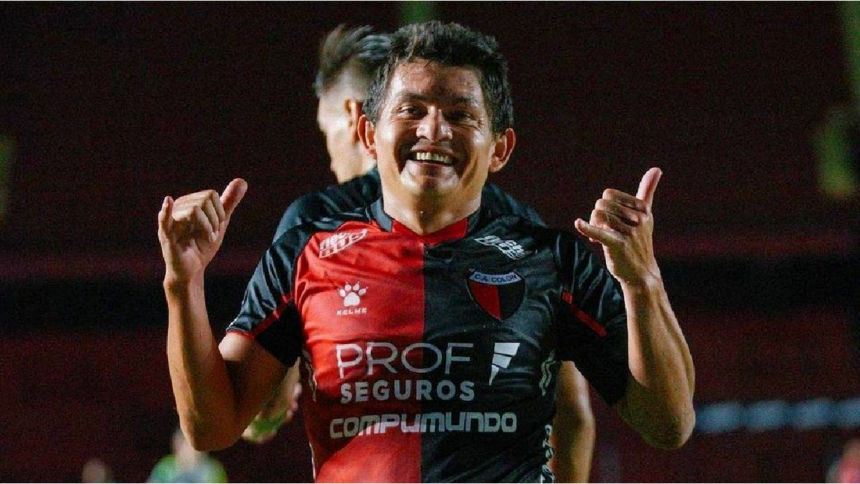 El Pulga Rodríguez sigue vigente a sus 40 años: asistencia para que Colón vuelva al triunfo