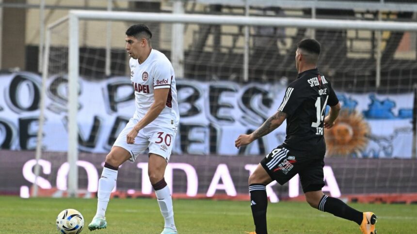 Deportivo Riestra venció a Lanús y arrancó el Clausura con el pie derecho