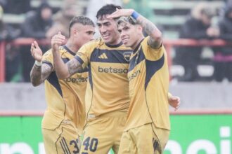 Boca le gana 1-0 a Aldosivi, con la niebla por la tormenta de Santa Rosa como protagonista
