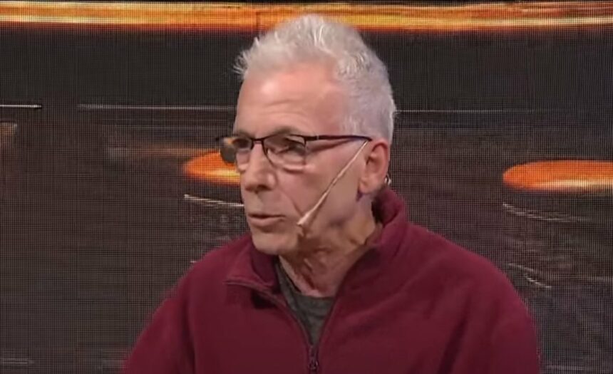 Gerardo Romano: “Vine a poner esta jeta de viejo luchador para denunciar a este gobierno”