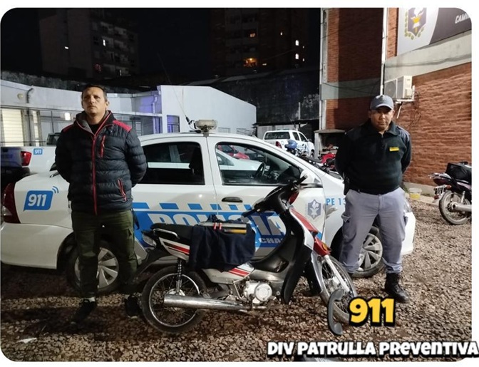 RESISTENCIA:  Abandonaron Una “Tumbera” Y Una Moto Al Notar La Policía