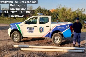 RESISTENCIA: Arrojó Dos Caños De PVC Al Ver A La Policía