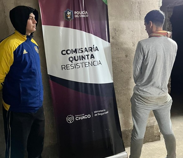 RESISTENCIA:  Detienen A Un Hombre Con Un Machete Y A Otro Por Una Estafa