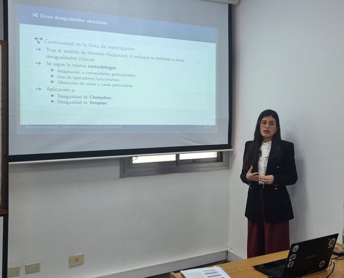 Se graduó con el desarrollo de herramientas matemáticas aplicables en física, economía y biología