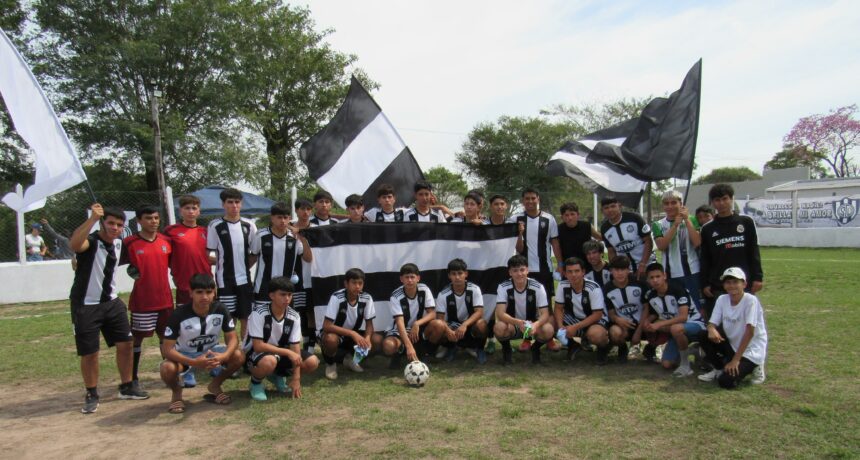 Tras 18 Años: El Club Unión De Colonia Elisa Volvió A Jugar De Local En Su Cancha, Recientemente Inaugurada Por El Gobierno Provincial