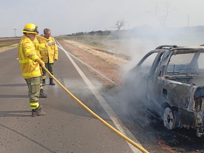 LOS FRENTONES: Se Prendió Fuego El Vehículo De Un Gendarme, En Plena Ruta