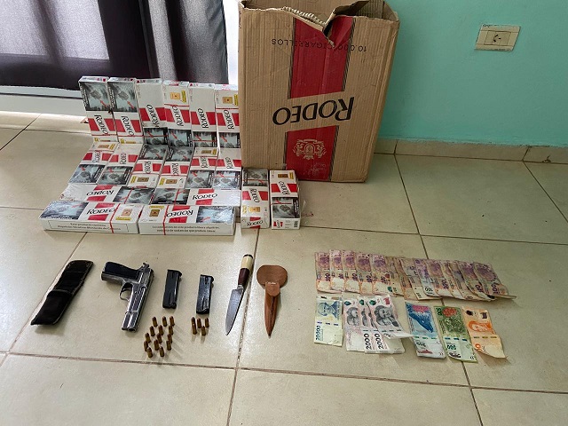 CHACO: Detienen A Dos Jóvenes Con Una Pistola Limada Y 18 Bresas