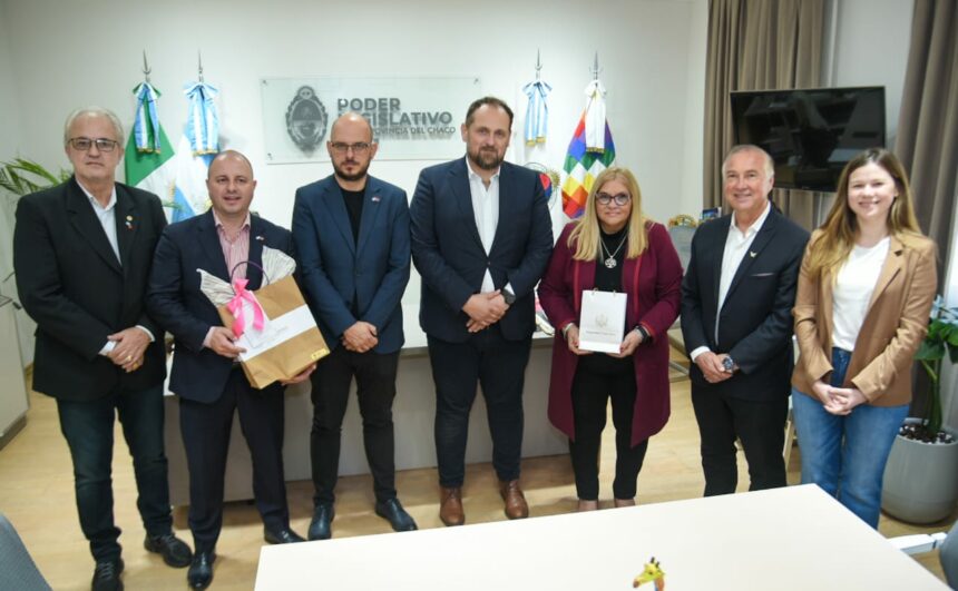 Encuentro institucional entre la Legislatura del Chaco y parlamentarios de Montenegro