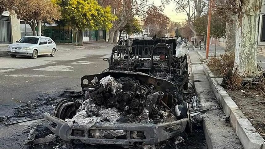 Misterio en Río Negro: prendieron fuego una millonaria camioneta de Marcos Rojo