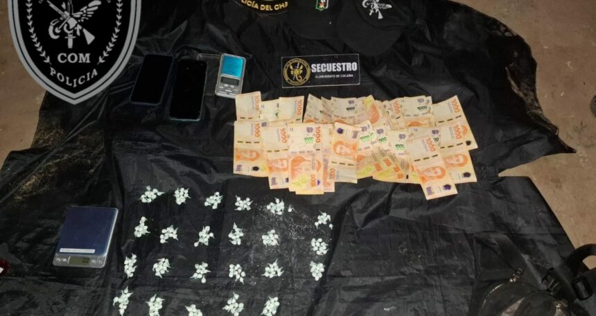 QUITILIPI: Detenido Con 230 Envoltorios De Cocaína, Celulares Y Una Balanza De Precisión