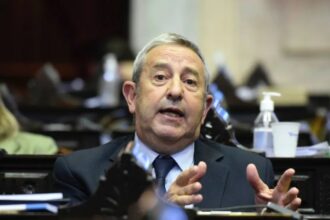 Tras la cadena nacional, Julio Cobos cuestionó a Javier Milei: “No basta con ajustar las cuentas”