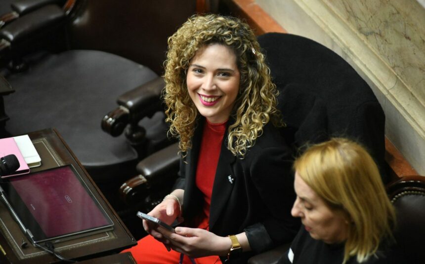 Mientras se discute el aumento a las jubilaciones, Arrieta armó un nuevo bloque junto a otros ex libertarios