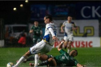 Llegó la tormenta de Santa Rosa: se suspendió el partido entre Sarmiento y Rosario Central por las intensas lluvias