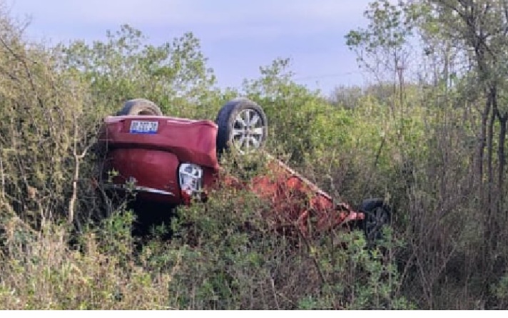 CHACO: Vuelco De Vehículo En Camino A Chorotis: Conductora Ilesa